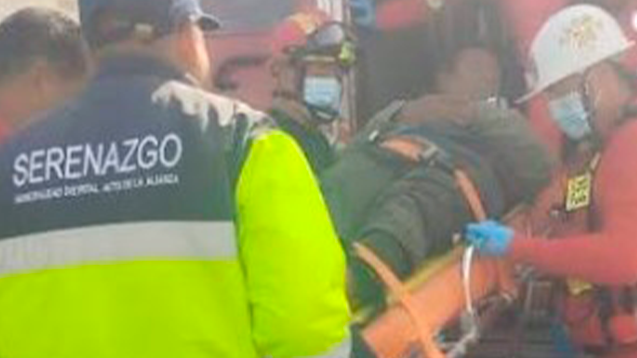 Dos chilenas fallecen tras choque entre colectivo y camión en Tacna