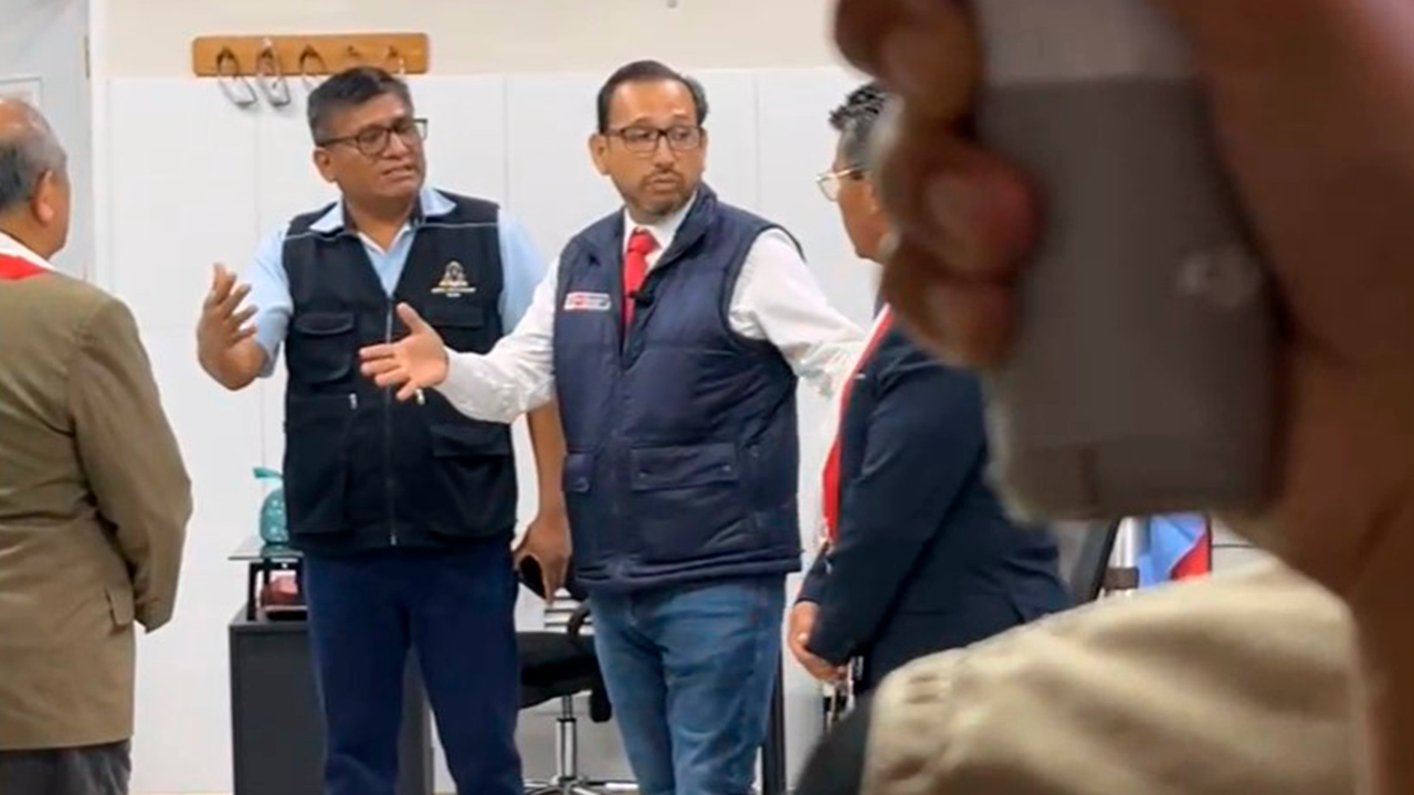 Ministro de Salud inspecciona Hospital Hipólito Unanue de Tacna ante reclamos por atención