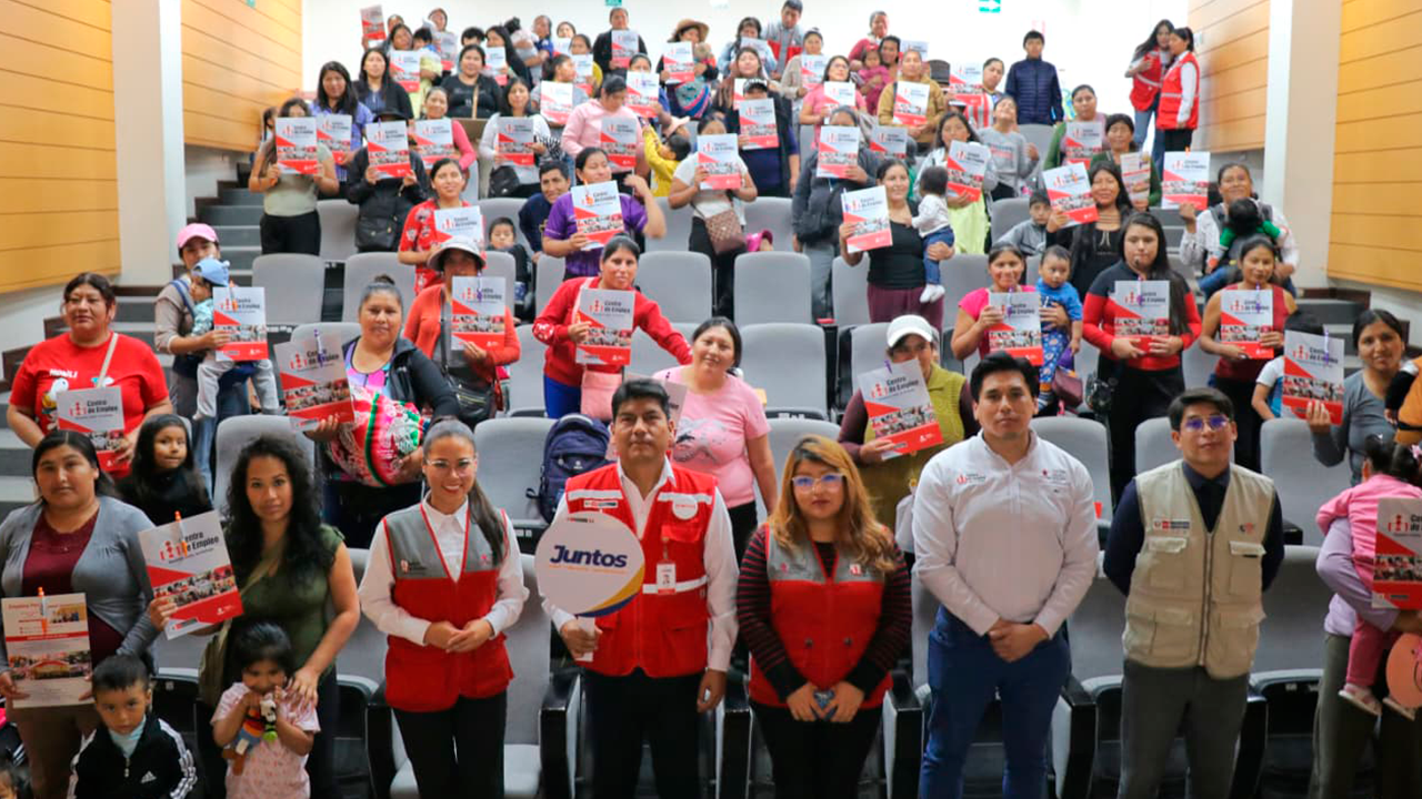 70 madres usuarias de Juntos en Tacna reciben capacitación para impulsar sus emprendimientos