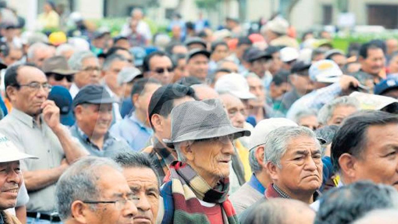 Pensiones se mantienen congeladas y sin gran aumento desde hace 18 años