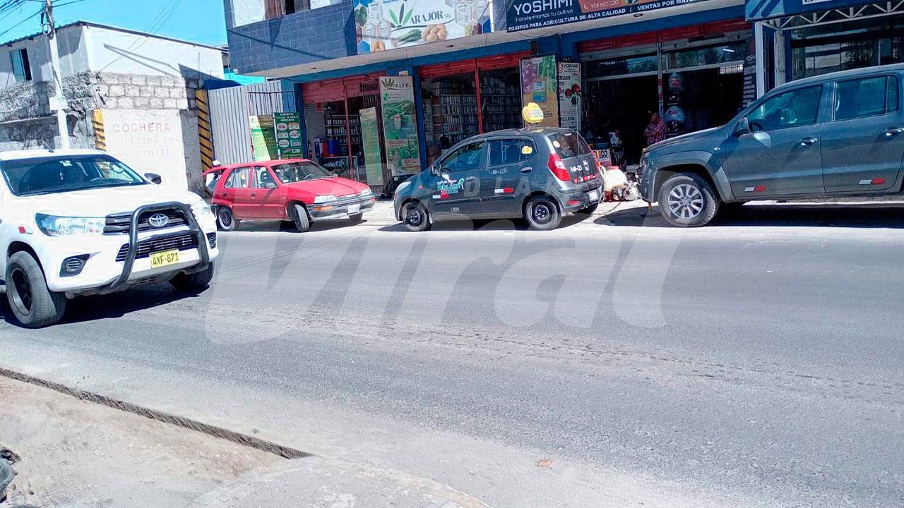 Obra de avenida Parra registra desgaste de la carpeta asfáltica en apenas 10 días de operatividad