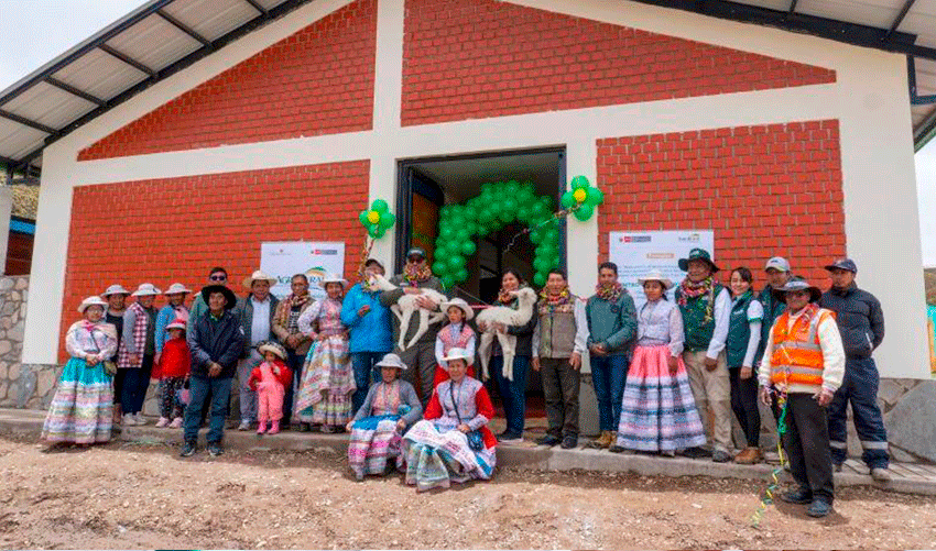 Sibayo impulsa la cadena textil: estrenan planta de hilado que dinamizará economía rural en Caylloma