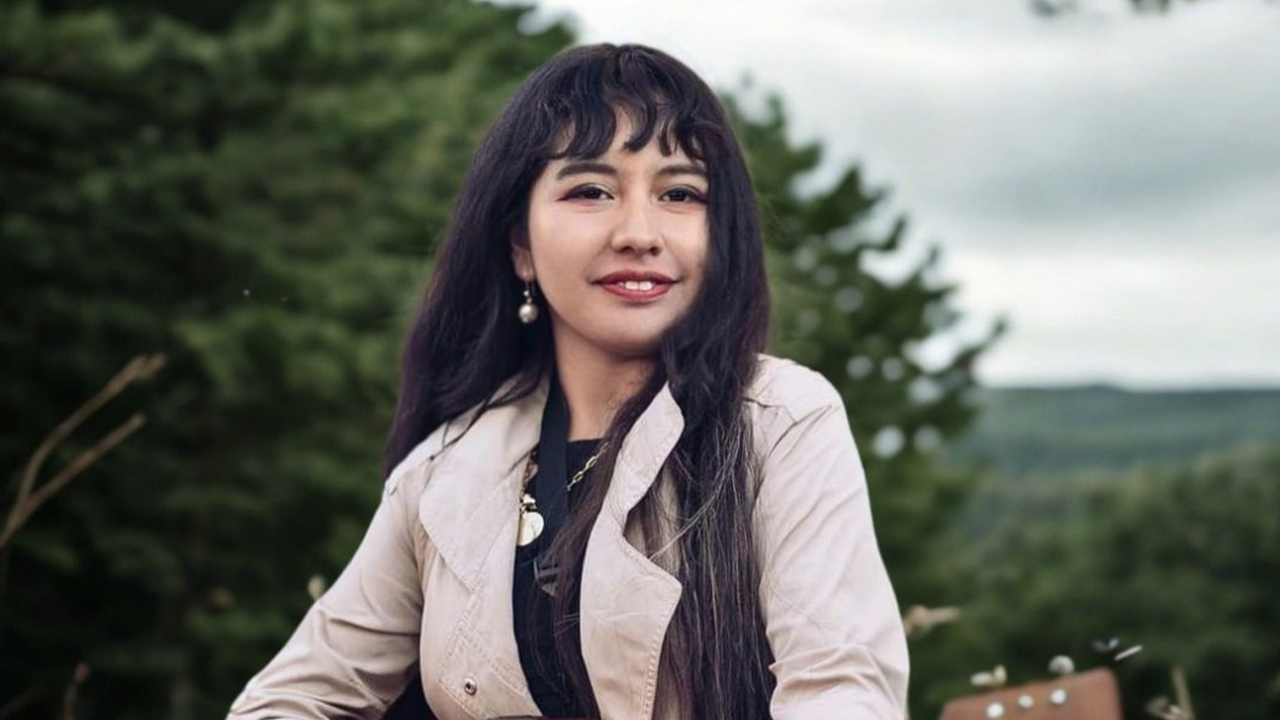 Angie Mayte Quispe presenta libro para evitar a las personas tóxicas