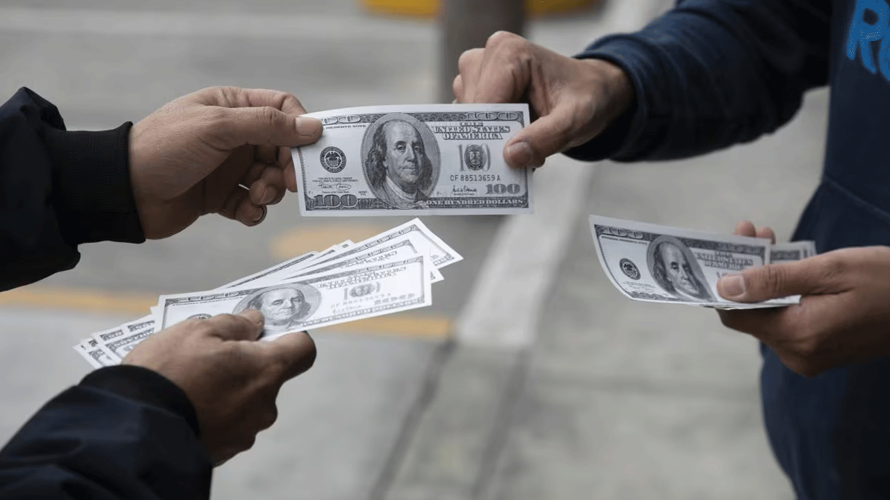 Dólar cae al inicio de la jornada y abre en S/3.3595 en Perú este viernes 6 de febrero