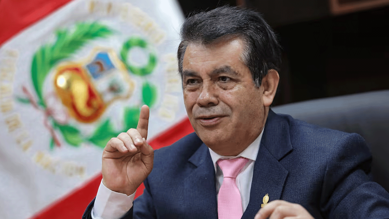 Fiscalía en polémica: cuestionan proyecto que ampliaría poder de Tomás Gálvez