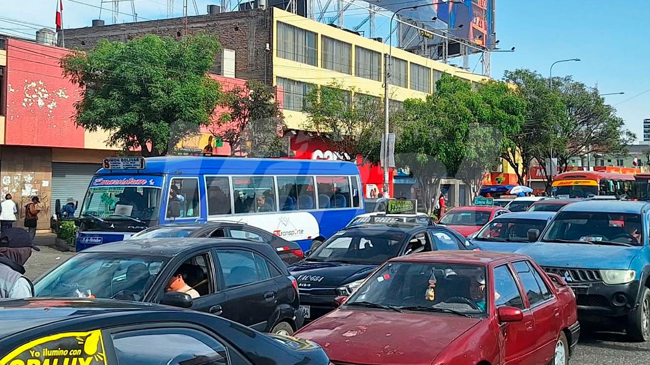 Anuncian internamiento de buses del SIT que en flagrancia cobren más de S/1