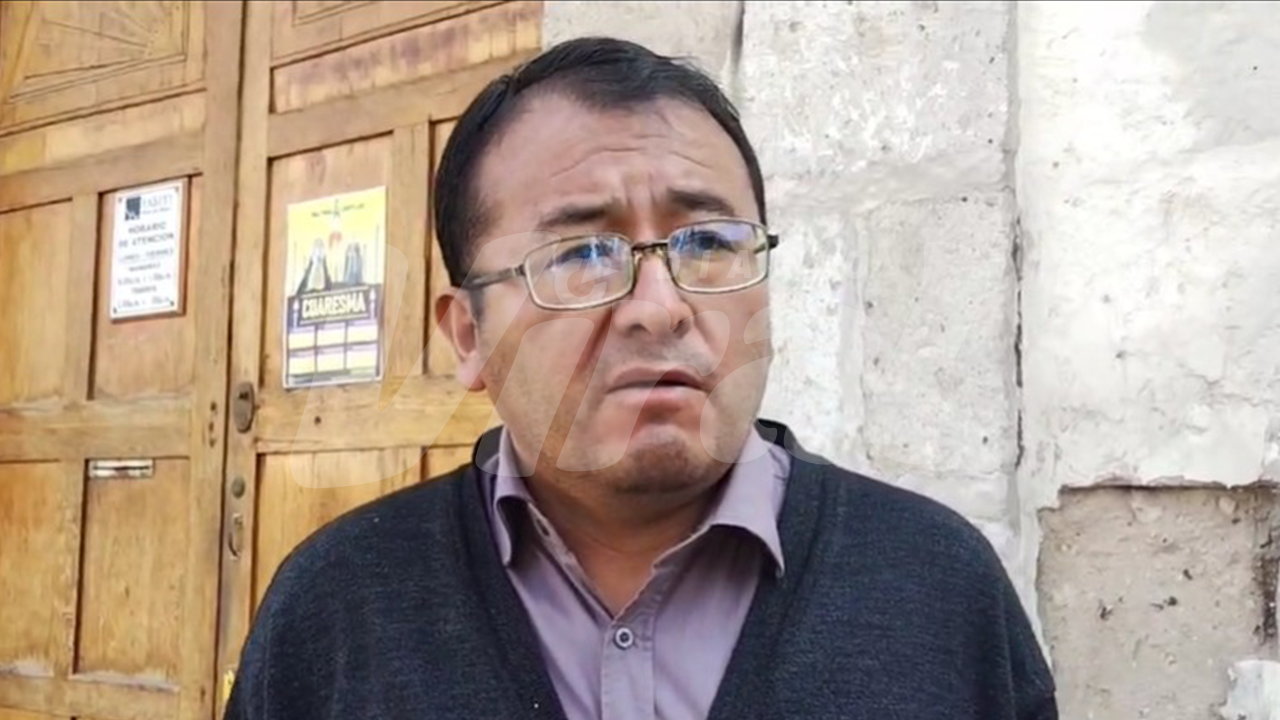 Más de 1300 docentes y auxiliares de Arequipa esperan pago de CTS de 2025