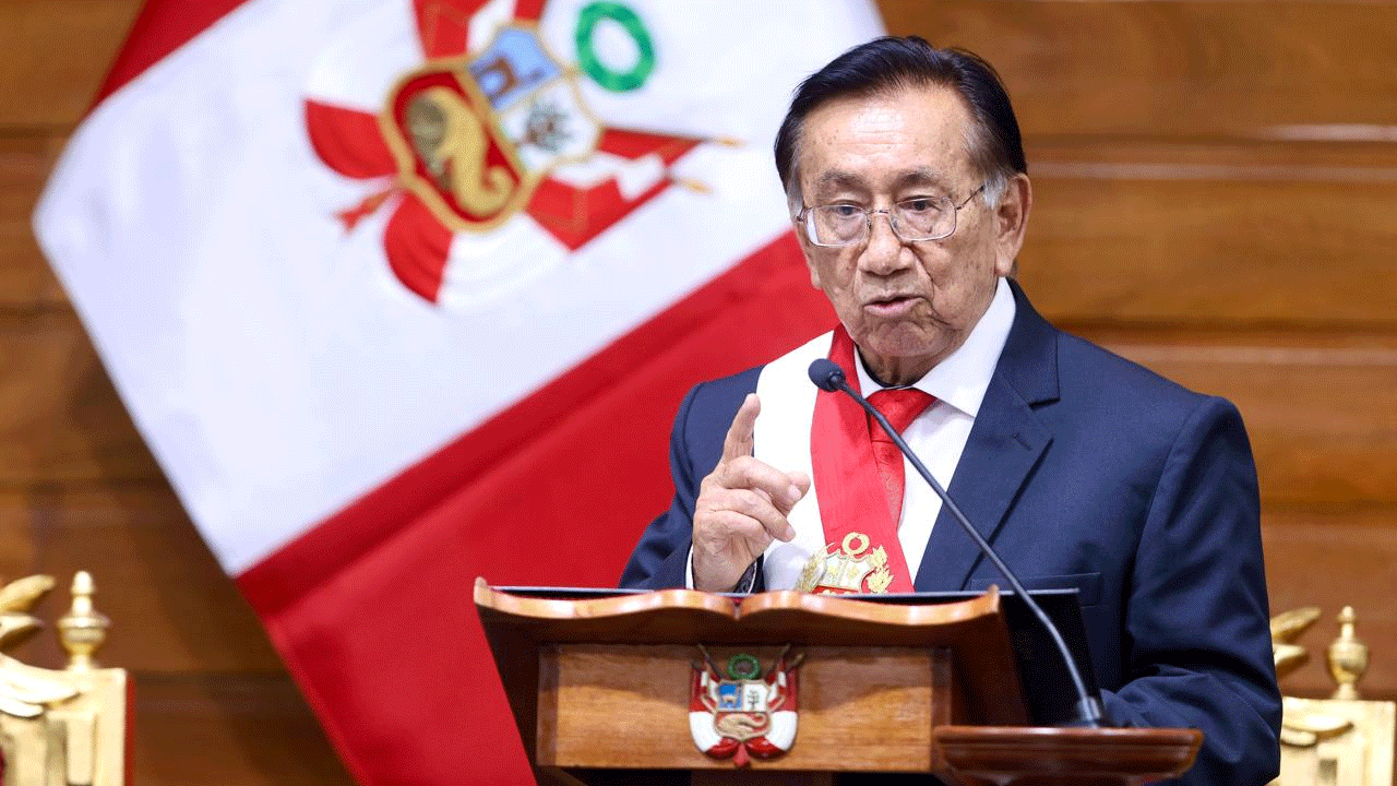 Balcázar propone amnistía para políticos investigados