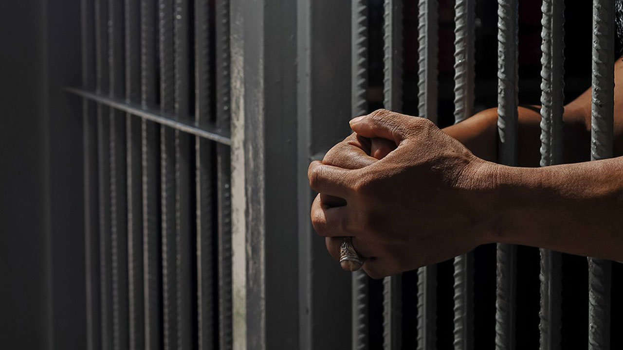 Sujeto que violó a su hija irá 30 años a prisión