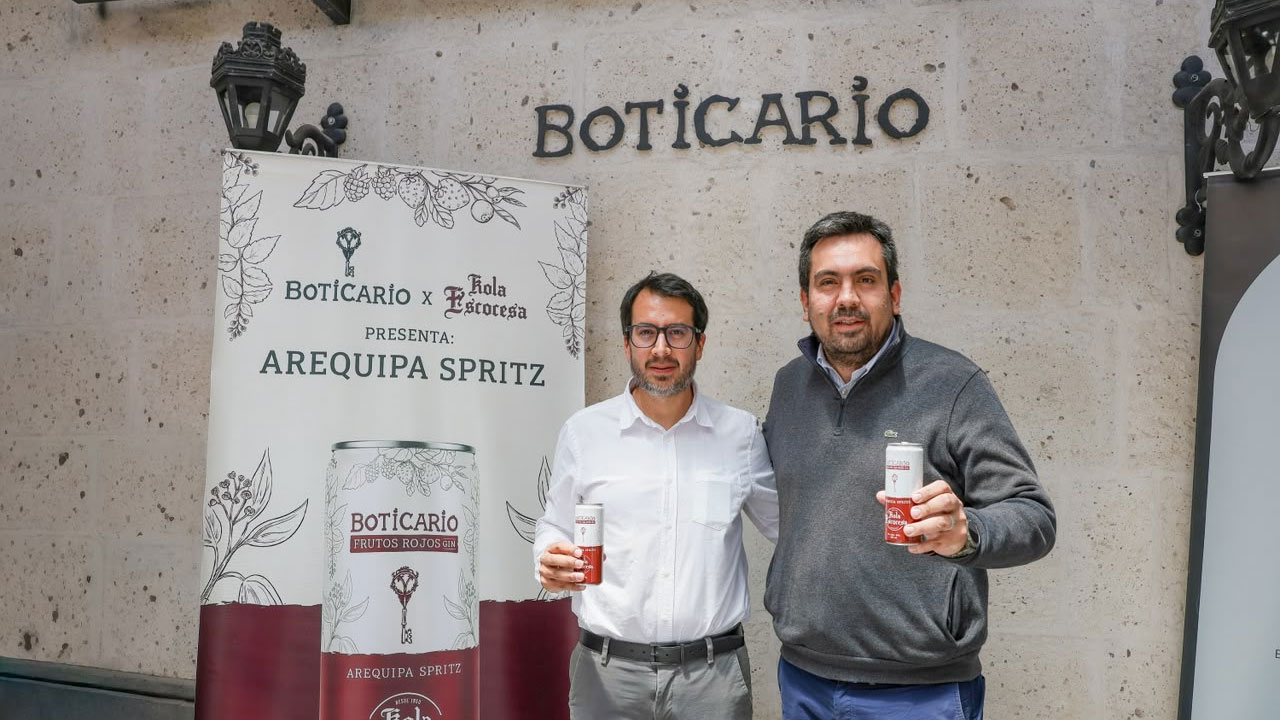 Kola Escocesa y Boticario Dry Gin lanzan “Arequipa Spritz”, cóctel de edición limitada