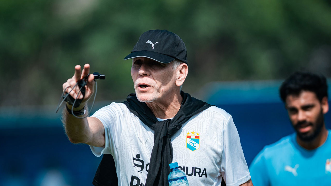 Paulo Autuori niega su renuncia al equipo celeste 