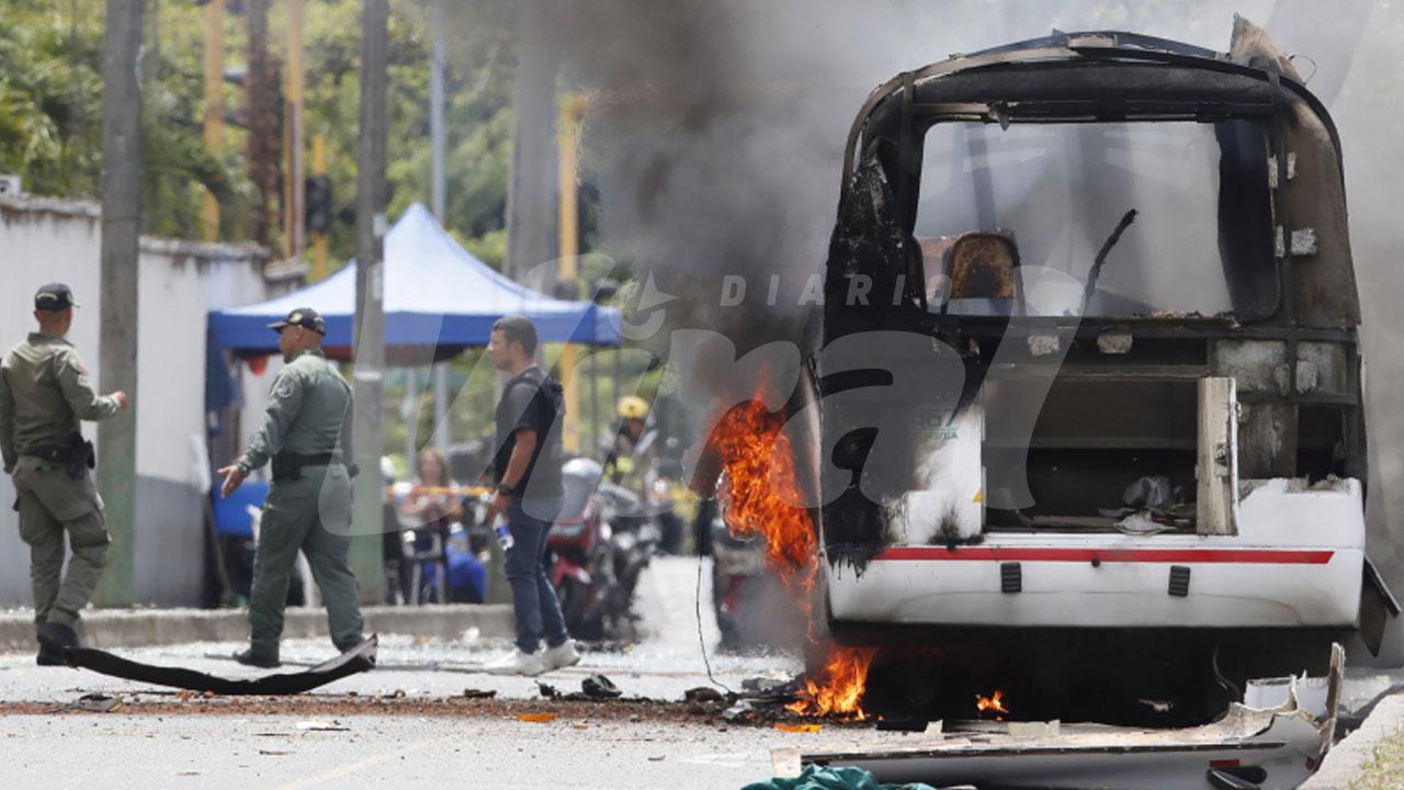 Ataque con explosivos en Cali: lanzan cilindros bomba desde bus escolar contra base militar