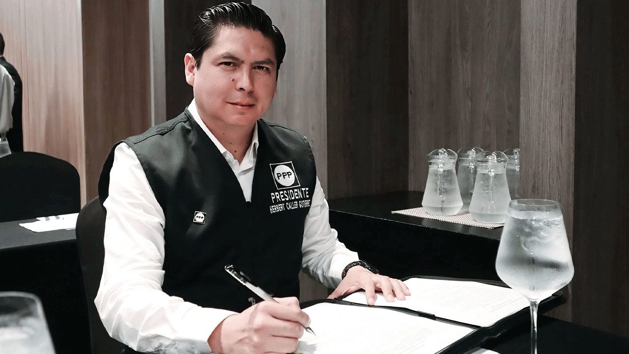 Herbert Caller propone plan “Tucuy Ricuy” para combatir la corrupción con incentivos a denunciantes