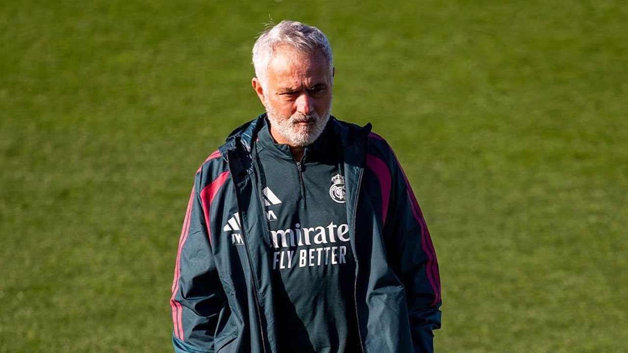 Real Madrid: Mourinho mantiene dos dudas para definir su once ante Barcelona