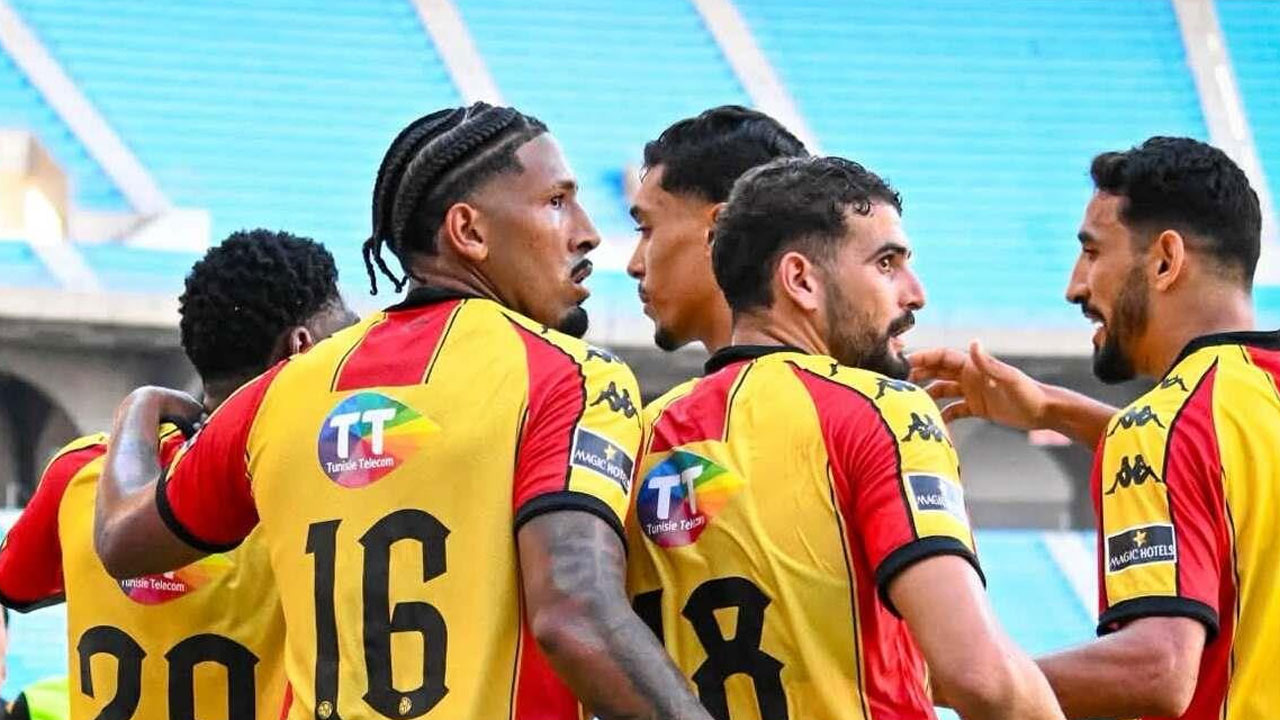 Jesús Castillo celebra triunfo con Espérance