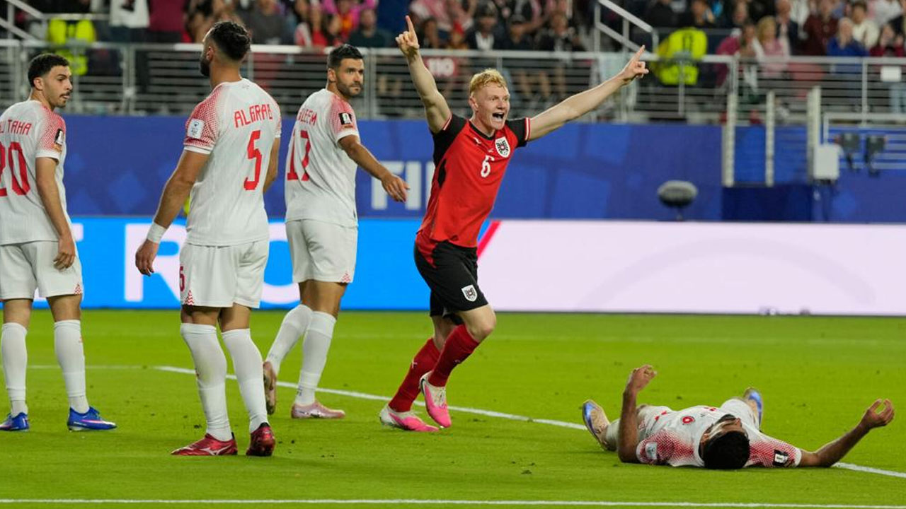Austria debuta con triunfo y vence 3-1 a Jordania
