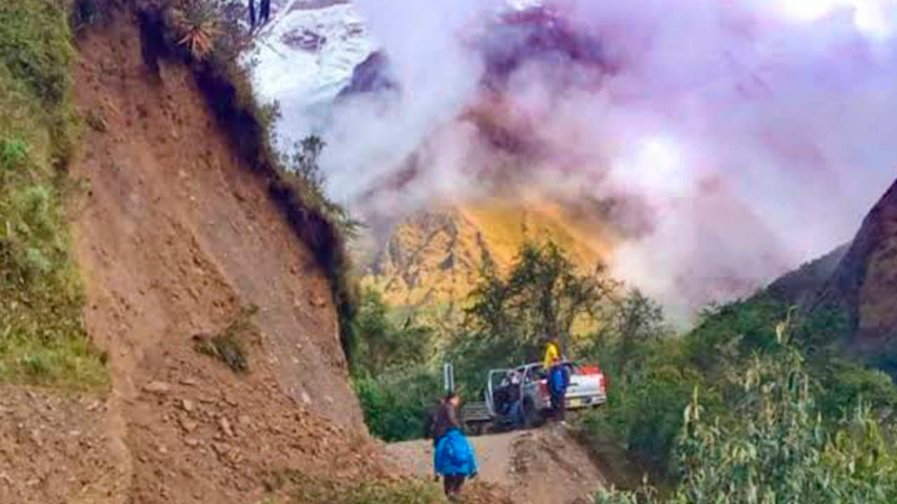 Cusco evalúa cerrar ruta a laguna Humantay tras desprendimiento en nevado