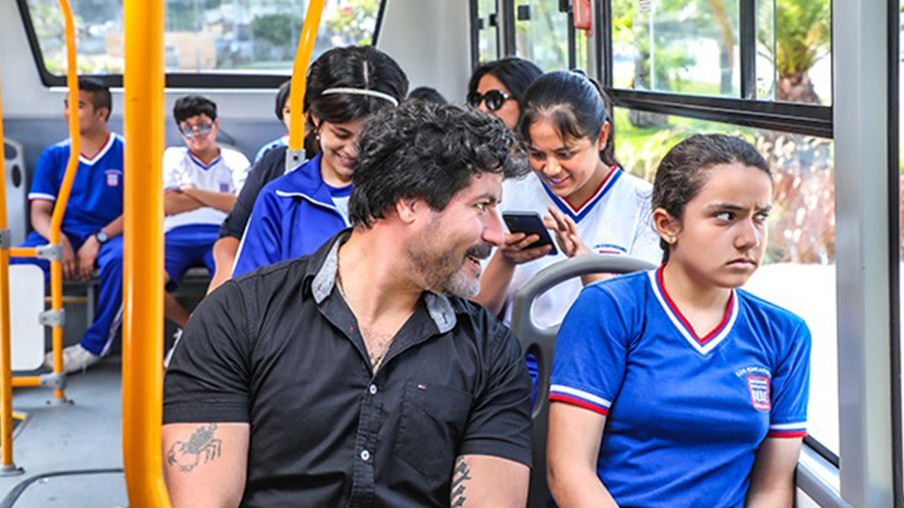 Más de 100 mil escolares de Arequipa sufren acoso en el transporte público