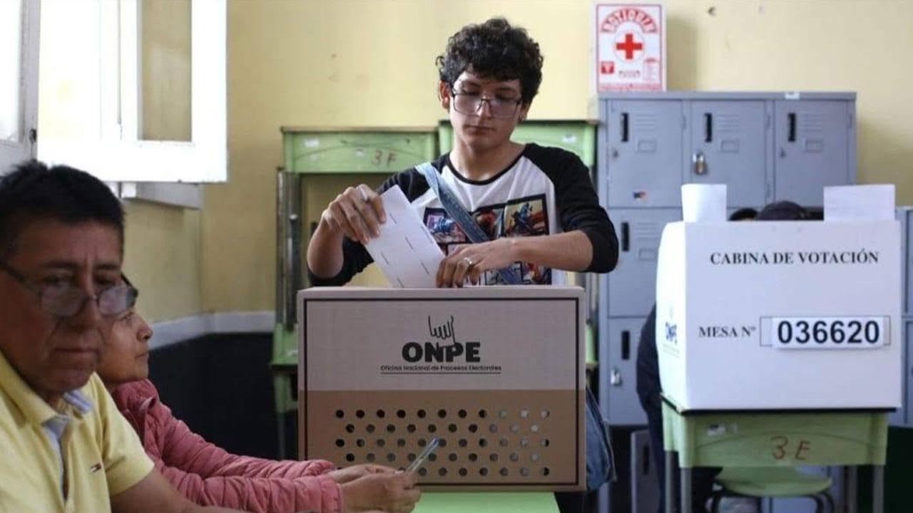 Más de 6000 jóvenes votarán por primera vez en Camaná y Caravelí