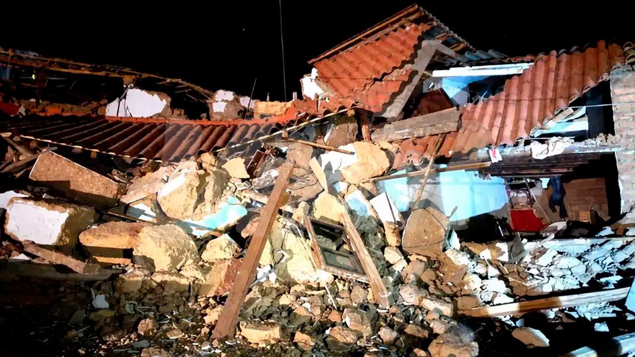 Sismo en Junín deja cinco fallecidos y varias viviendas colapsadas