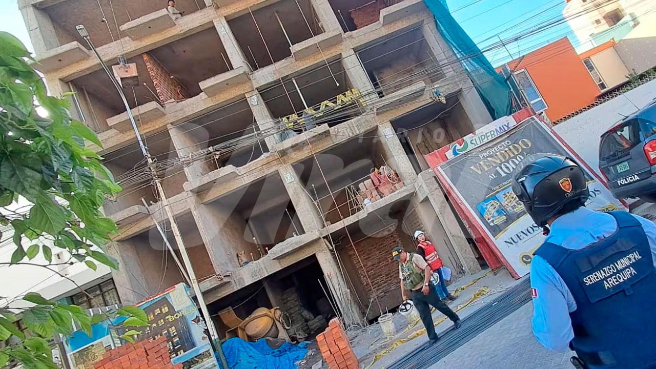 Joven obrero muere tras caer del cuarto piso de una obra en el Cercado