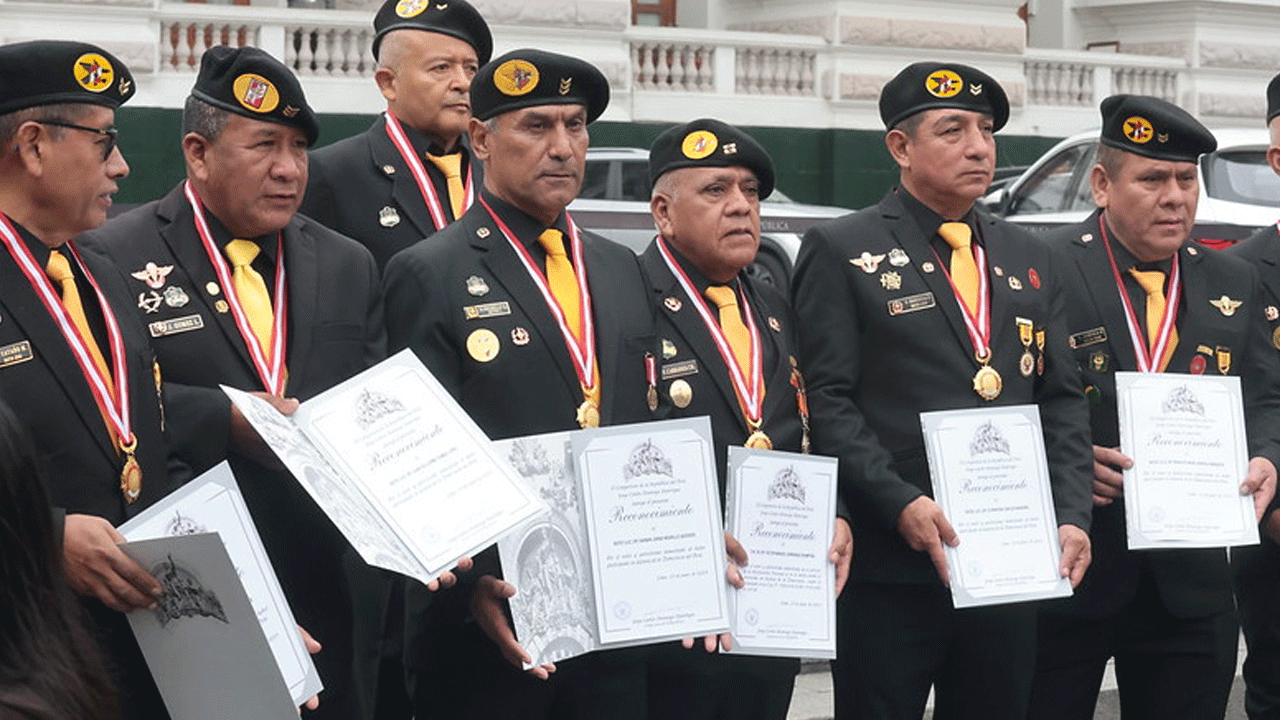 Congreso acepta bono vitalicio para veteranos que lucharon contra el terrorismo