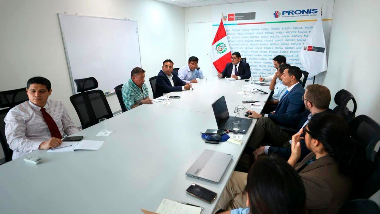 Nuevo hospital Manuel Núñez Butrón de Puno avanza hacia demolición de antigua infraestructura
