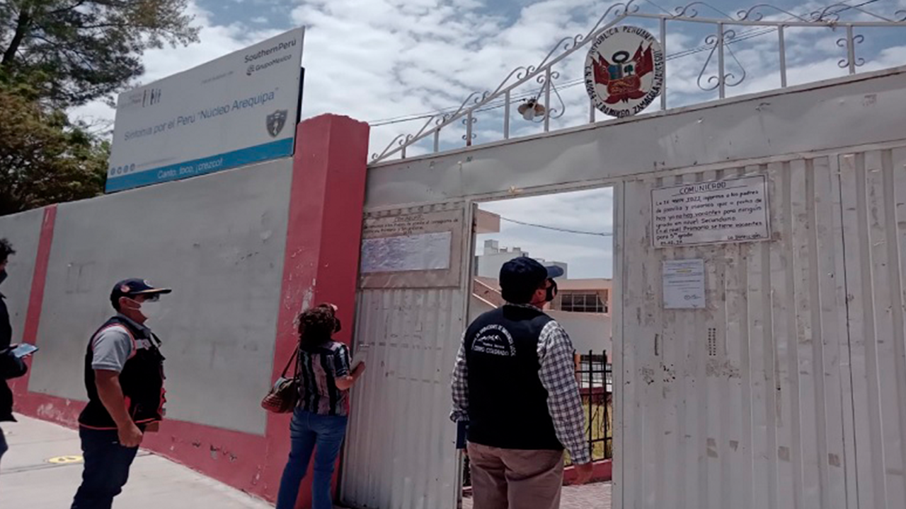 Lluvias dejan dos colegios inhabitables en Arequipa Norte a semanas del inicio del año escolar