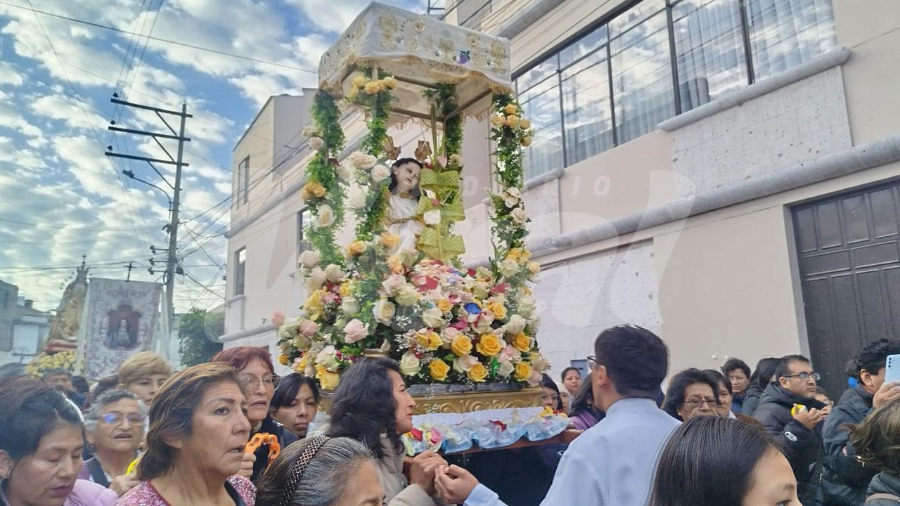 La procesión del siglo XXI que conmueve Arequipa