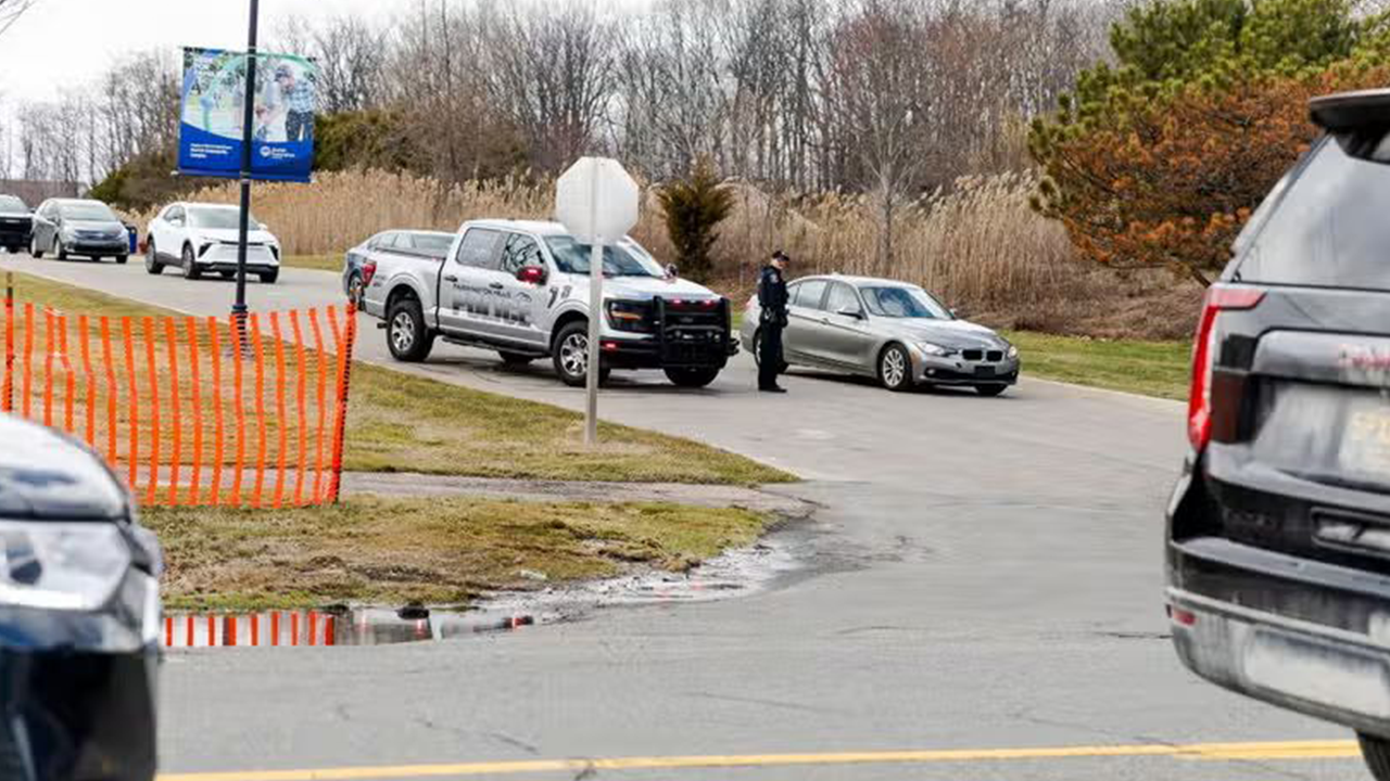 Hombre armado muere tras atacar sinagoga en Michigan y enfrentarse a la policía