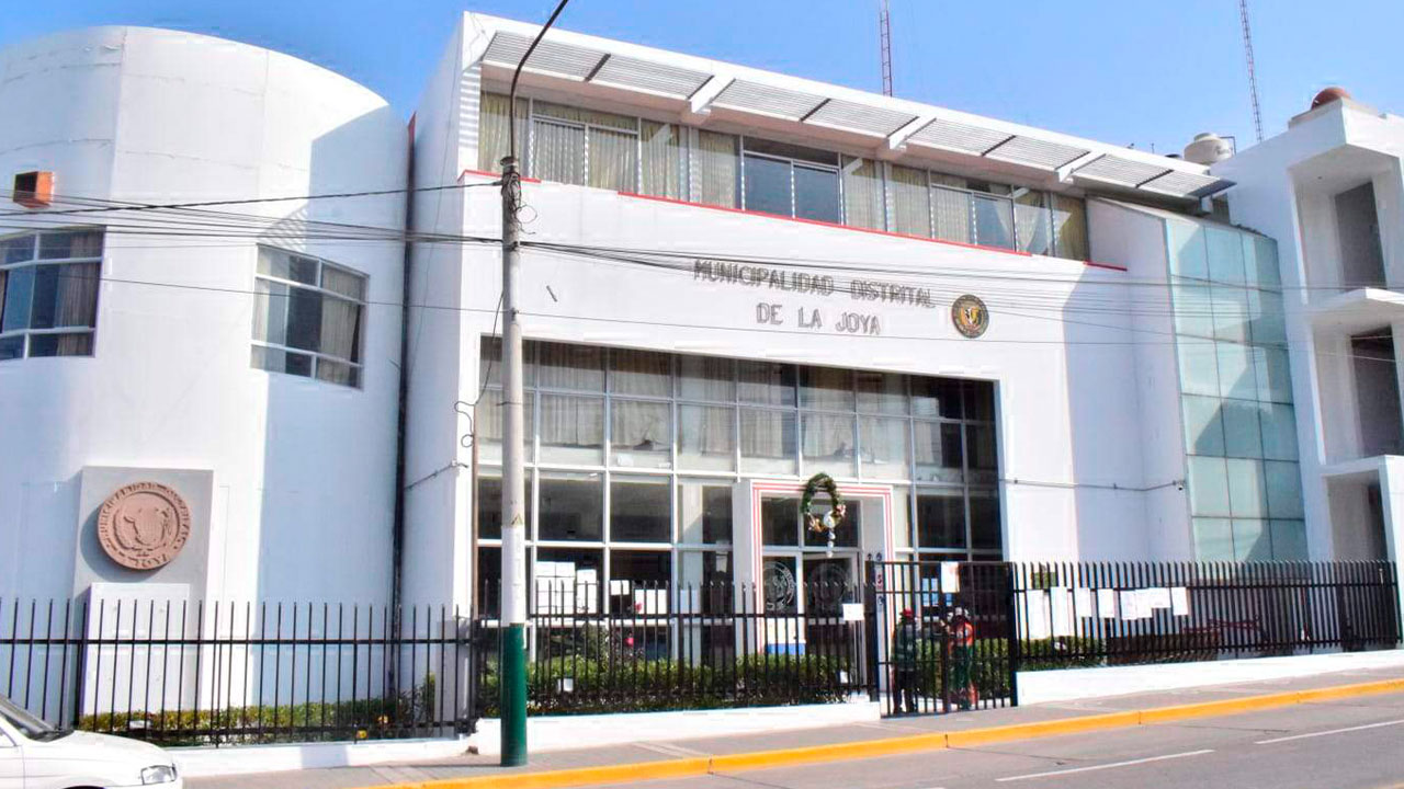 Contraloría cuestiona fraccionamiento de contrato a mismas empresas en municipio de La Joya