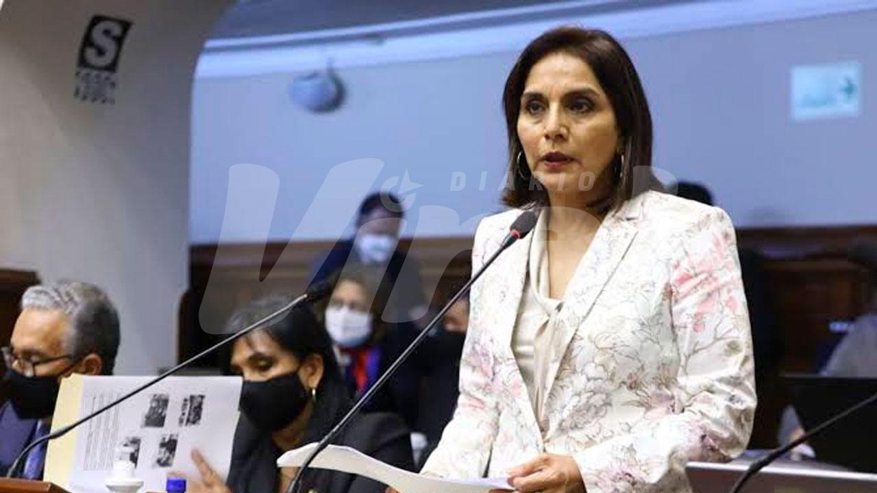 Patricia Juárez defiende ley que fija dos años a mandos policiales