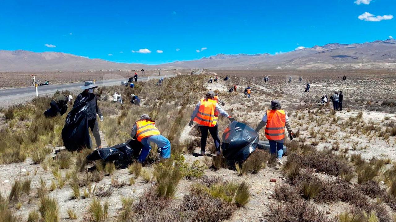 Retiran más de 50 toneladas de basura de reserva en Arequipa