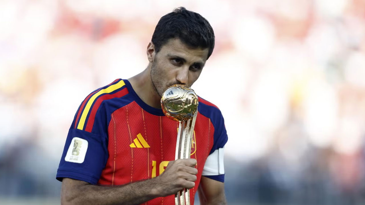 Rodri es operado con éxito mientras crecen los rumores sobre su futuro