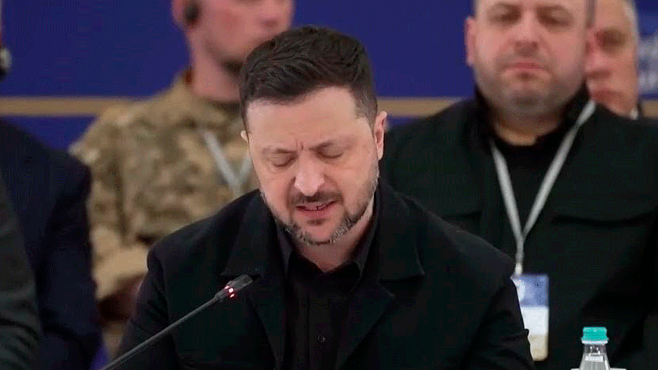 Zelenski defiende ataque con drones contra Moscú y asegura que fue una respuesta “justificada”
