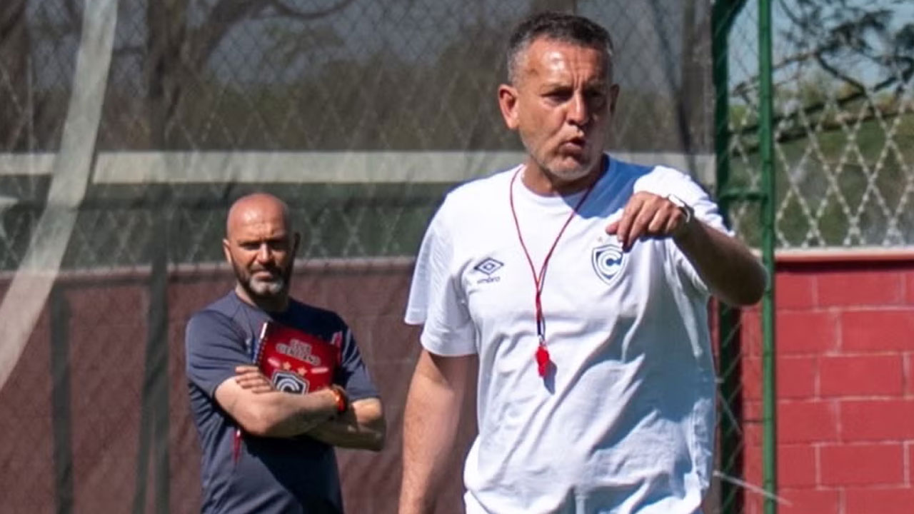 TAS frena sanción a Horacio Melgarejo y habilita al DT de Cienciano para volver a dirigir