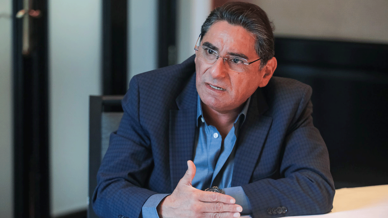 Carlos Álvarez pide respeto a su vida privada en plena campaña presidencial