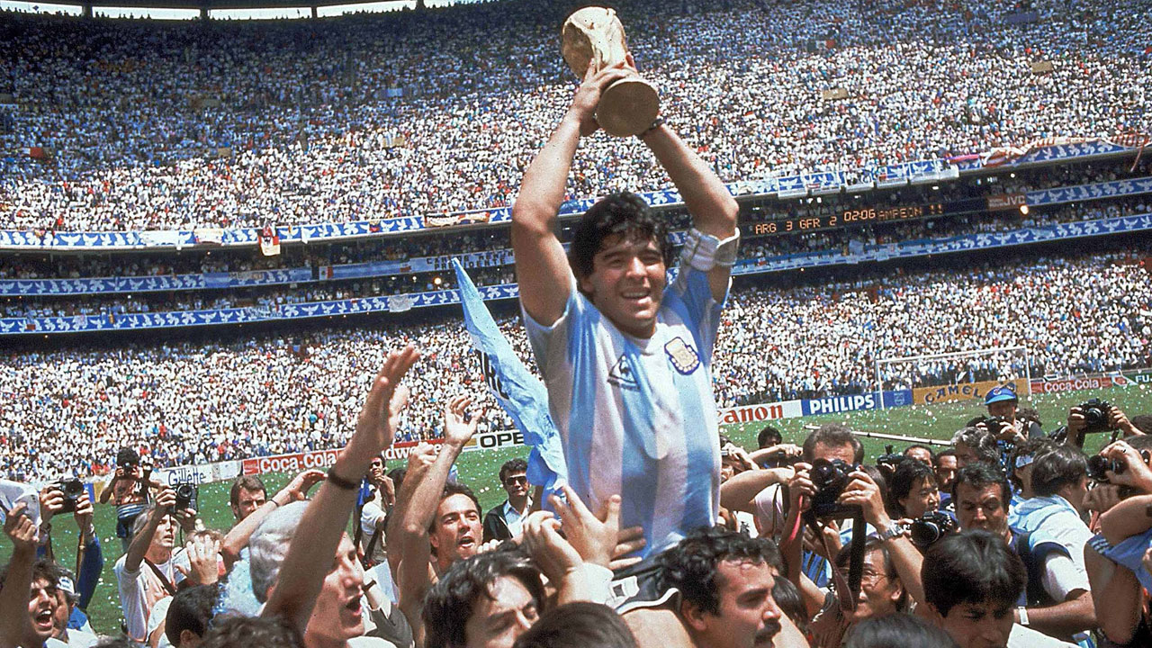 A 50 años del debut de Maradona: el día en que un adolescente de 15 años empezó a escribir su leyenda