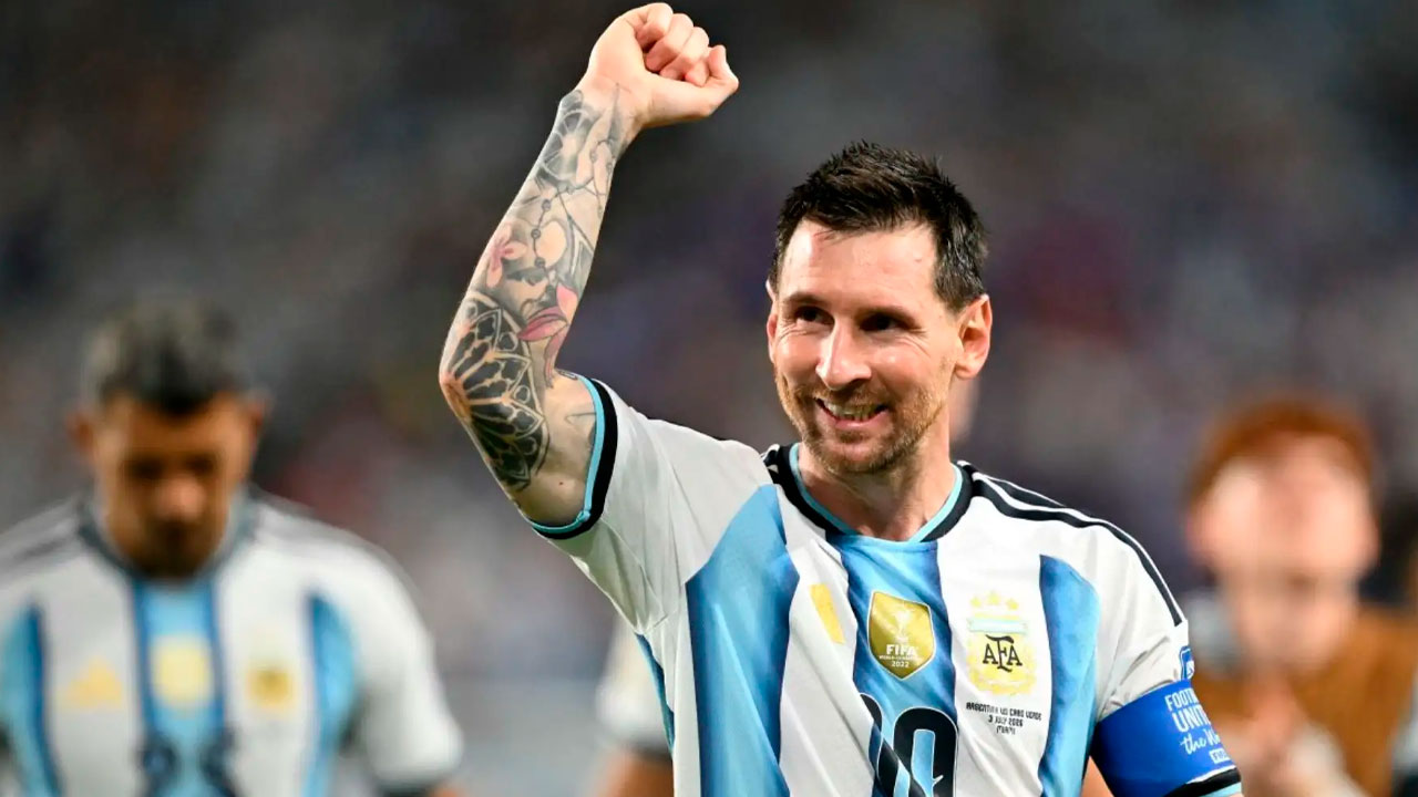 Messi lidera remontada de Argentina ante Egipto y avanza a cuartos del mundial