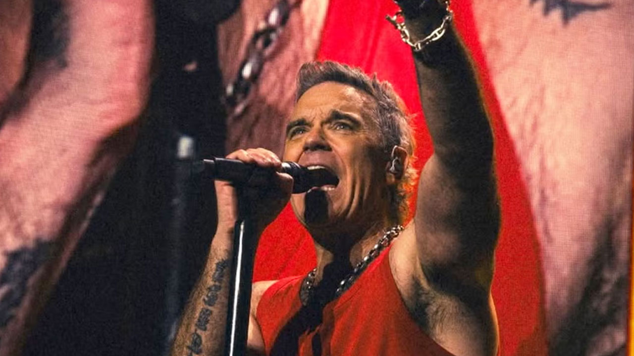 Robbie Williams promete volver pronto a Perú tras cancelación de su segundo concierto en Lima