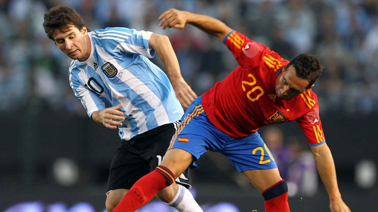 Argentina y España: el único duelo mundialista favorece a la Albiceleste