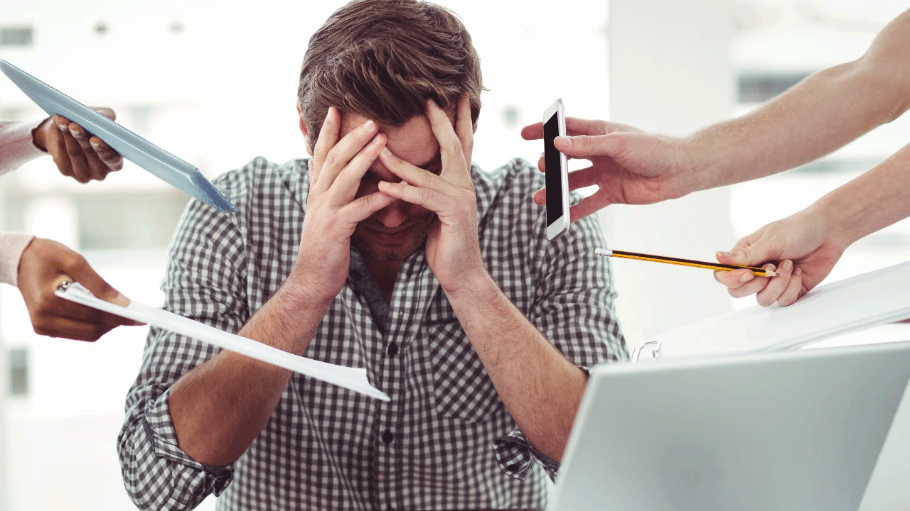 Estrés laboral en Perú: causas, señales y riesgos que afectan a miles de trabajadores