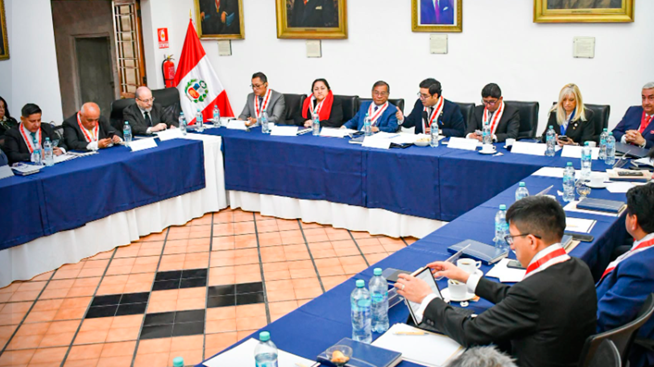 Decanos de Colegios de Abogados del Perú plantean cambios para fortalecer la justicia