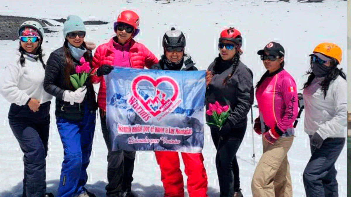 Montañista Arequipeña conquista el volcán más alto del mundo