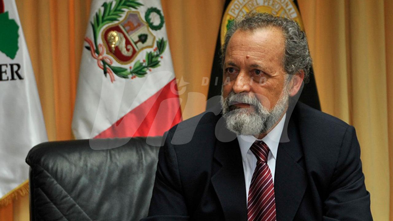 Exviceministro Ricardo Valdés dice que el “Gobierno puede combatir inseguridad sin facultades”
