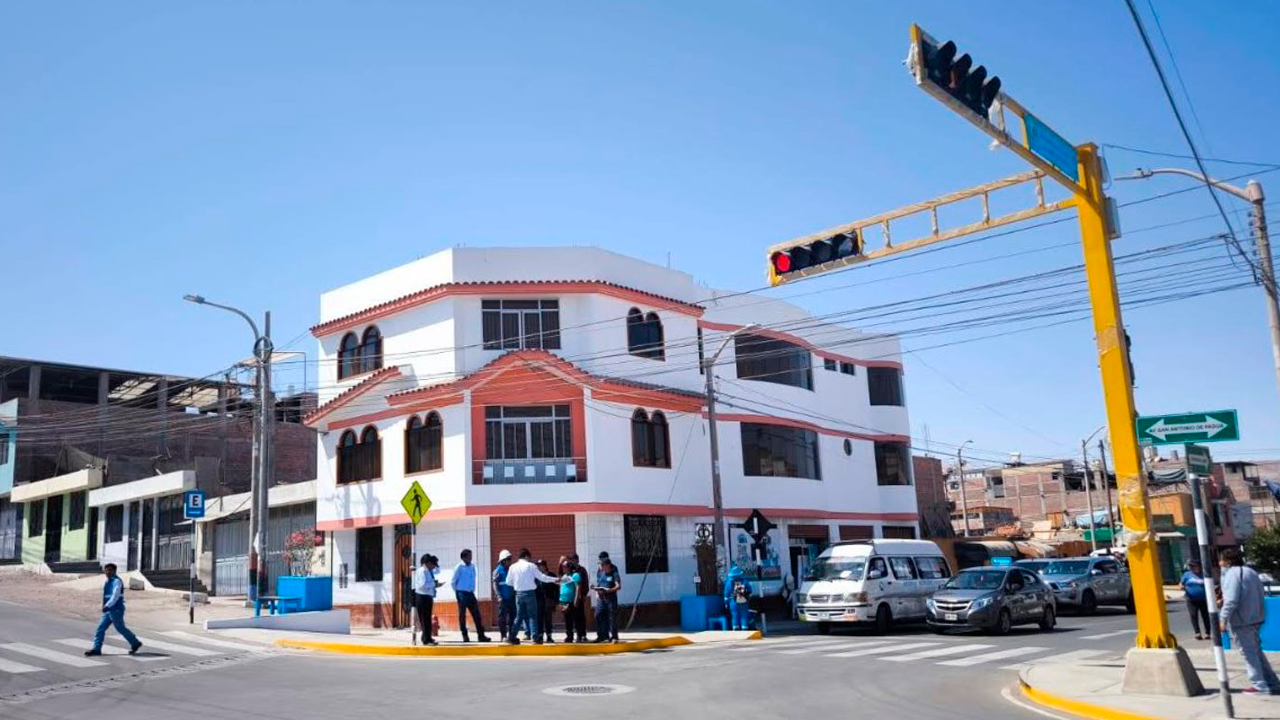 Contraloría detecta perjuicio de S/400 mil en obra de semaforización de San Antonio