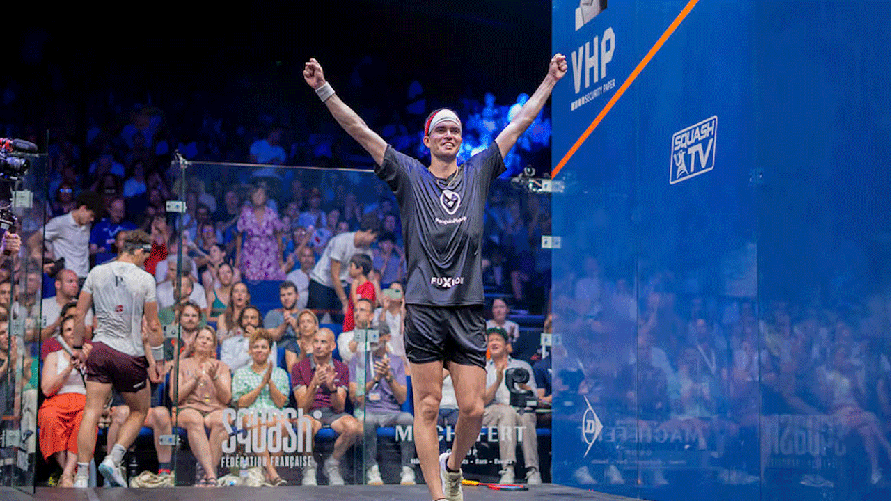 Diego Elías hace historia en París y conquista el PSA Squash Tour