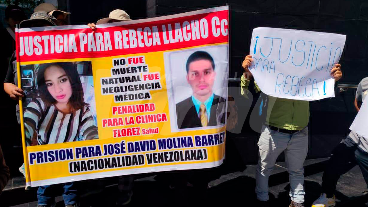 Familia de Rebeca Llacho protesta por demora fiscal a seis meses de su muerte