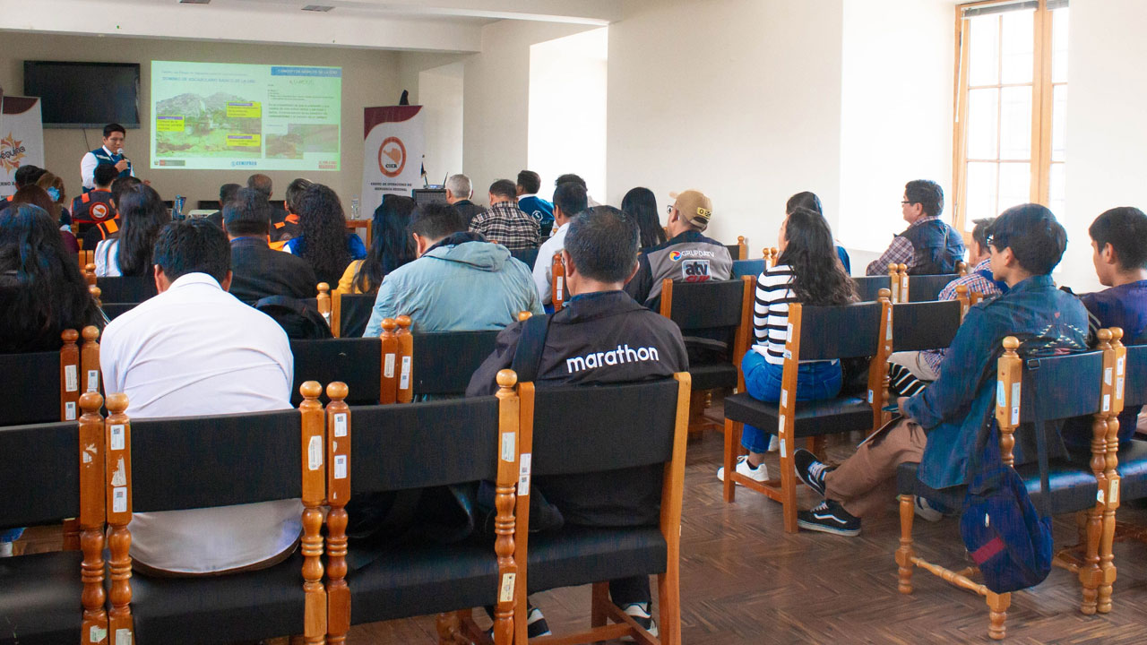 Periodistas se preparan en Gestión de Riesgo de Desastres