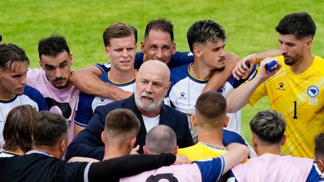 Autocrítica tras el empate: Sergej Barbarez admite que a Bosnia le faltó equilibrio